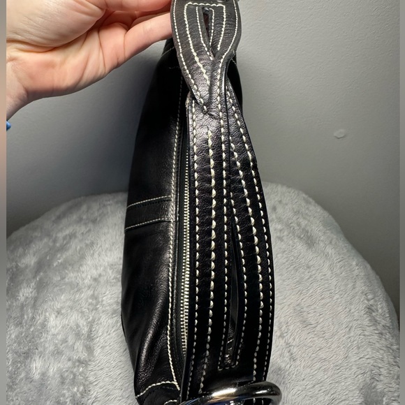 Vintage Authentic Coach Leather Hobo Mini Black with White Stitch - Picture 7 of 9